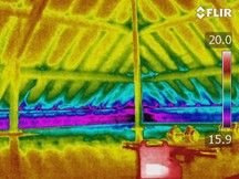 warmtebeeldcamera-detecteren-infiltratie-lucht-aan-de-dakaansluiting