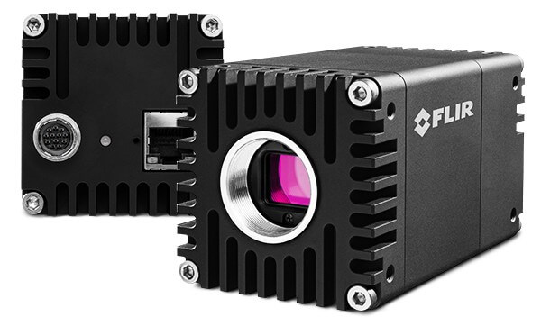 De FLIR Oryx 10GigE camera in voor- en achteraanzicht.