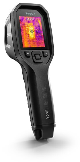 Caméra thermique portable avec image thermique sur l'écran de la caméra.